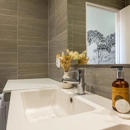 Upscale 3-room 200m From The Palais Apartamento *