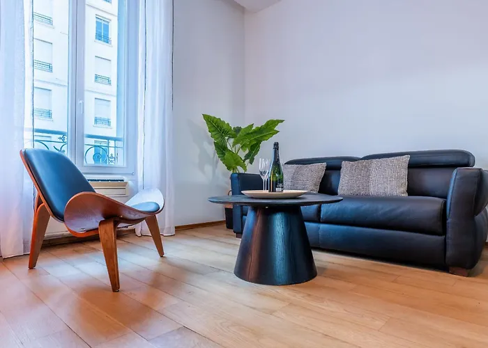 Upscale 3-room 200m From The Palais Lägenhet Cannes