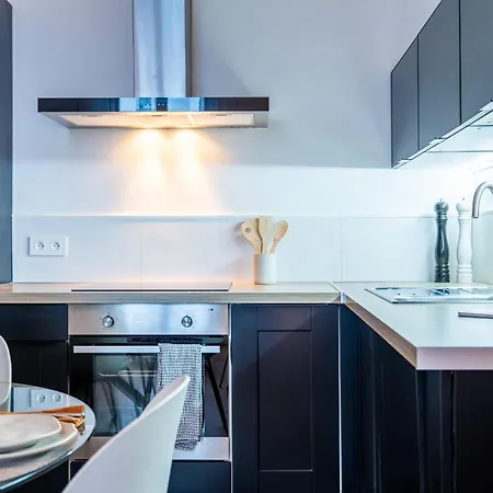 Upscale 3-room 200m From The Palais Daire Cannes